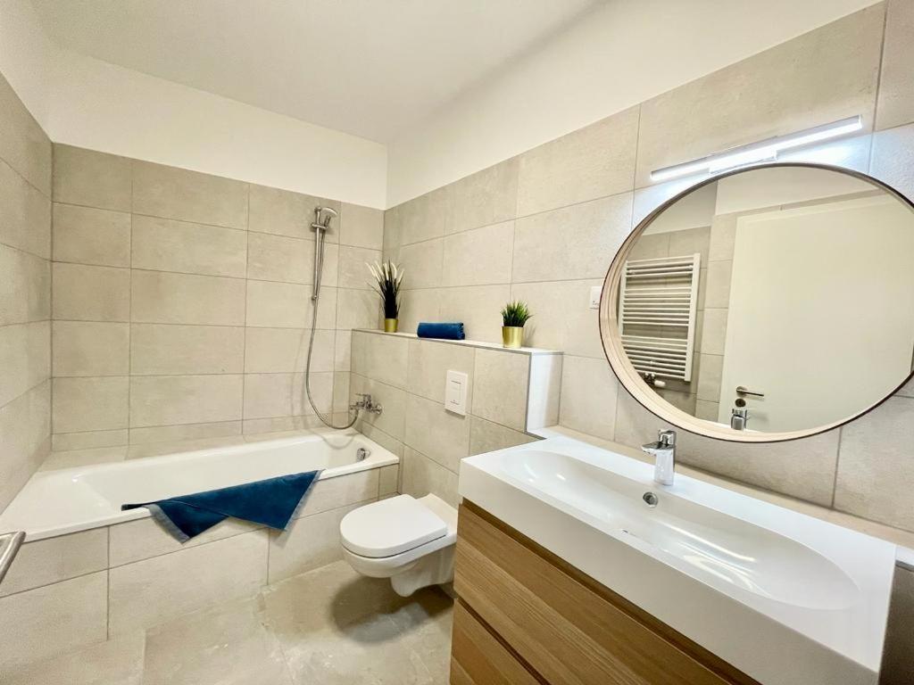 Penthouse Young #Freeparking Apartment บูดาเปสต์ ภายนอก รูปภาพ